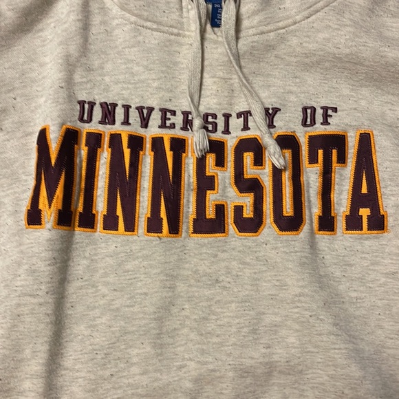Cream Minnesota sweatshirt - Picture 2 of 2
